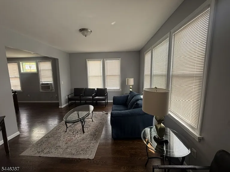 208 Laurel Ave — Photo 18