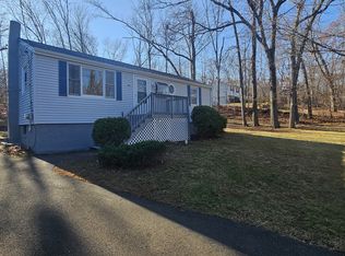 739 Thompson St, East Haven, CT 06513