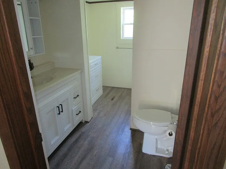 647 Arnold Ave — Photo 10