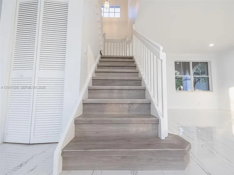 801 Tanglewood Cir — Photo 27