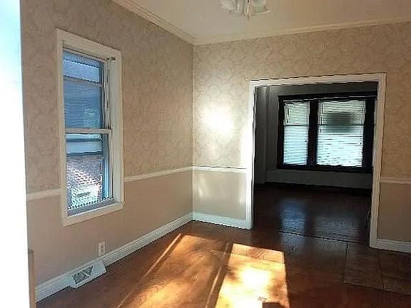 2nd image of 4270 W 22nd St