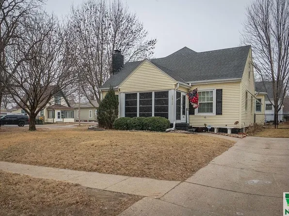 3822 Vine Ave, Sioux City, IA 51106