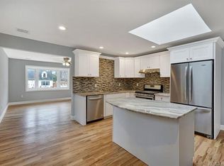 136 Hatch Ln, Manahawkin, NJ 08050