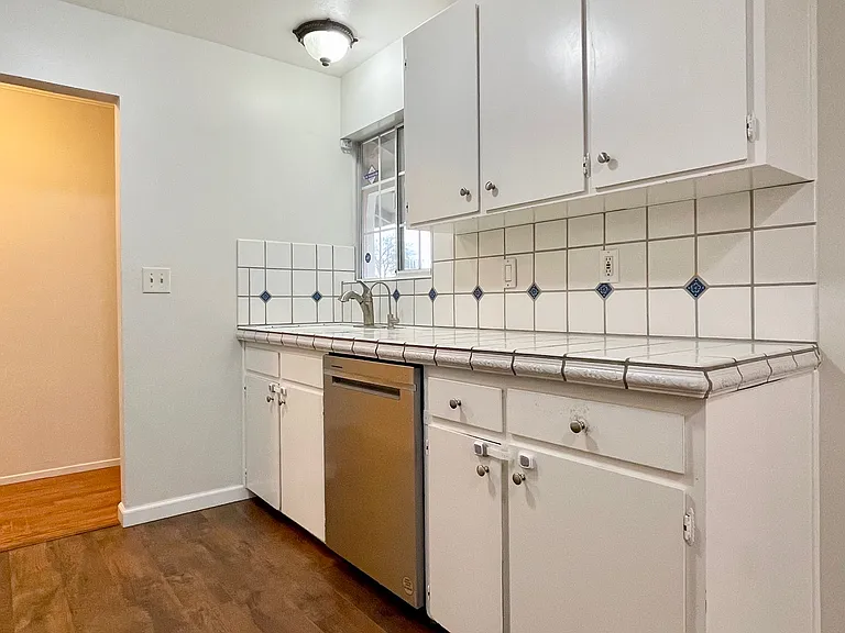 1378 Turlock Ln — Photo 22