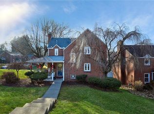 4330 McKee Dr, Pittsburgh, PA 15236