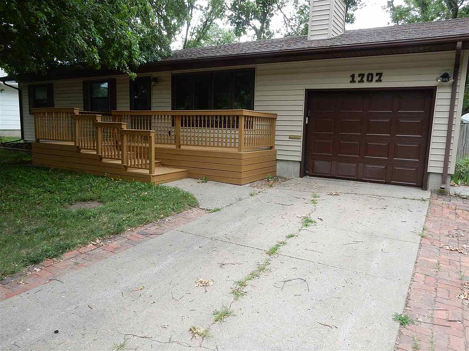 1707 Garfield St Beatrice NE 68310 Zillow