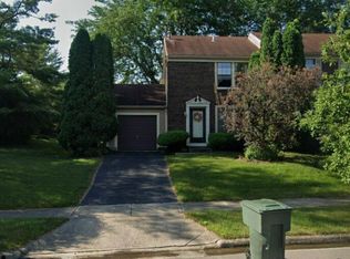 2071 Worthingwoods Blvd, Powell, OH 43065