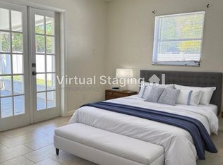 4218 Des Moines St NE, Saint Petersburg, FL 33703