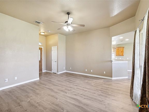 5th image of 127 Hollys Way