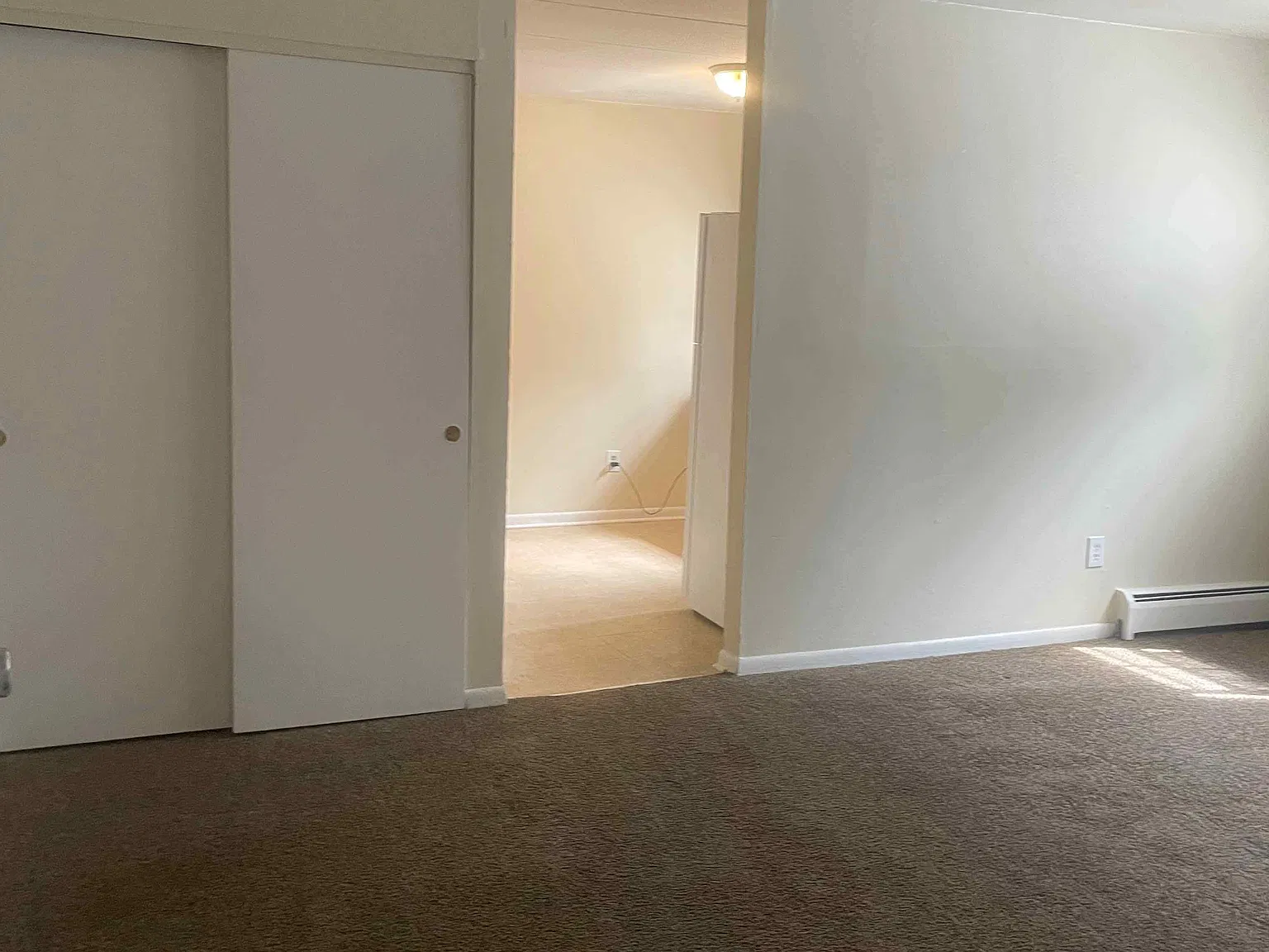 1 bed, 650 sqft, $880 — Photo 3