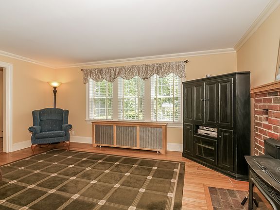 3rd image of 45 Montross St