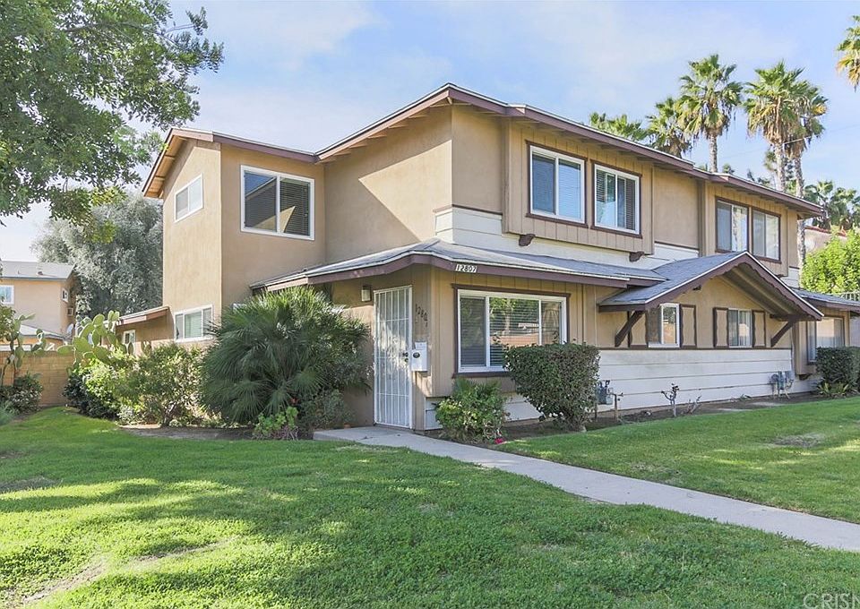 1st image of 12807 Barranca Ln
