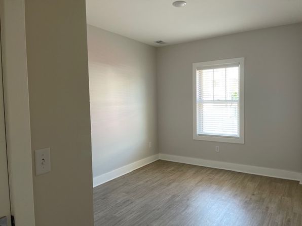 101 1st St, Watkins Glen, NY 14891