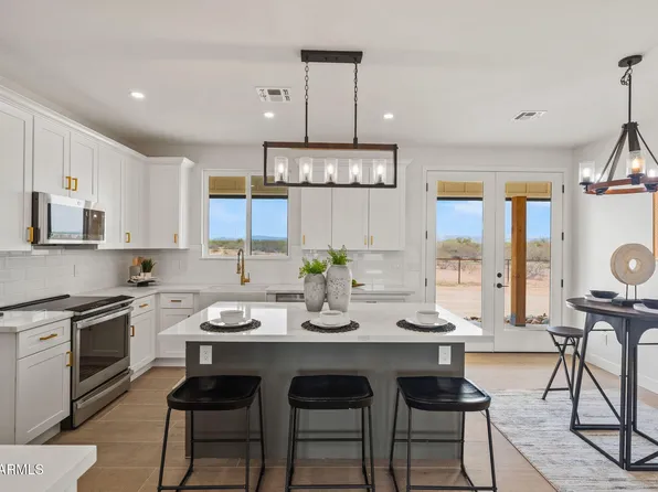 23512 W RANCHO LAREDO Drive, Wittmann, AZ 85361