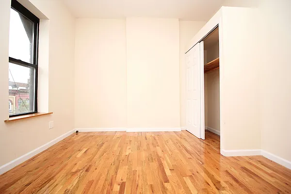 Rented by Nooklyn NYC LLC | media 3