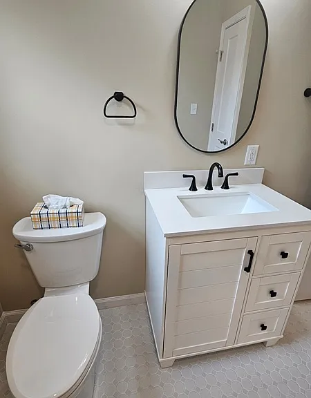 UPSTAIRS BATH