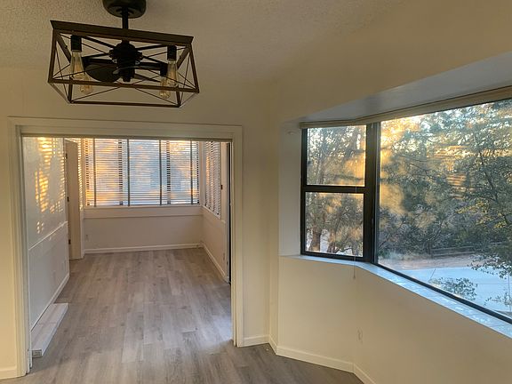 5th image of 616 N Ponderosa Cir APT A