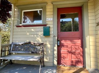 4233 NE 9th Ave, Portland, OR 97211