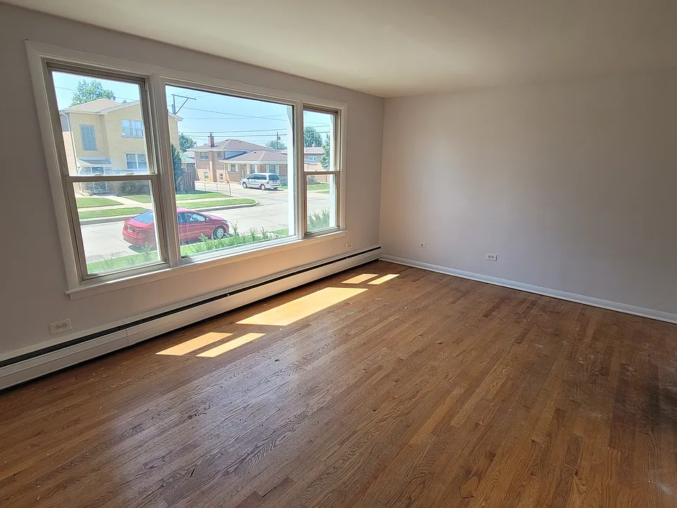 8653 S Tripp Ave #1