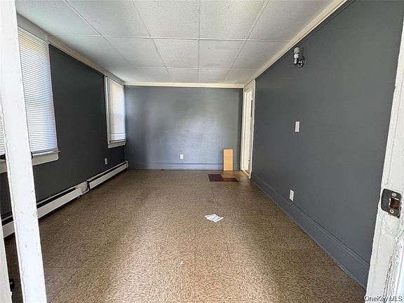 3rd image of 193 W Graham Avenue