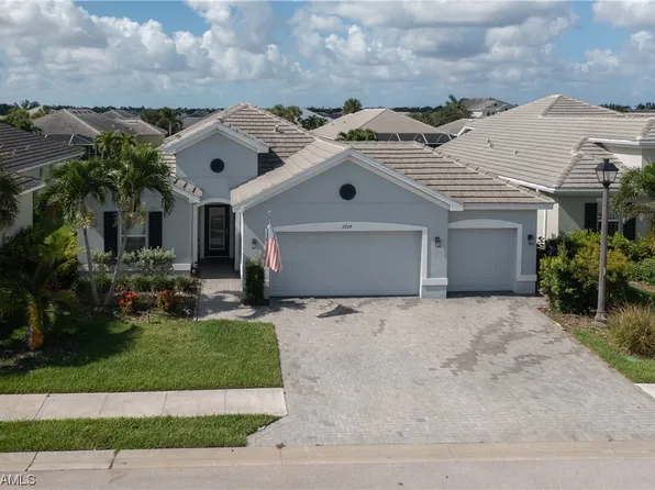 2724 Lambay Ct, Cape Coral, FL 33991