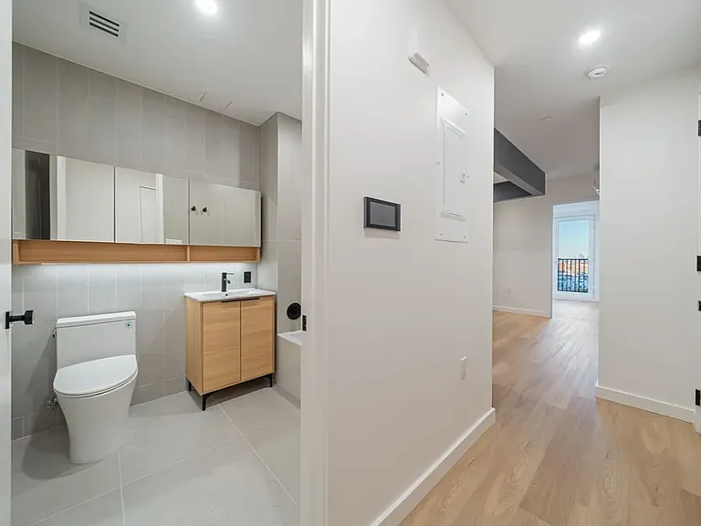 931 Carroll St #612 — Photo 10