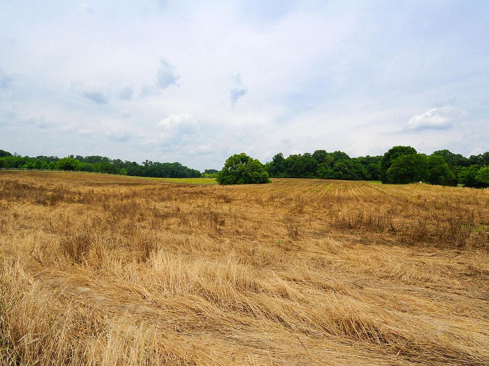 2nd image of Windy J Farms Dr