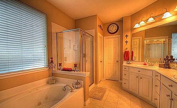 5th image of 3356 Mayflower Dr