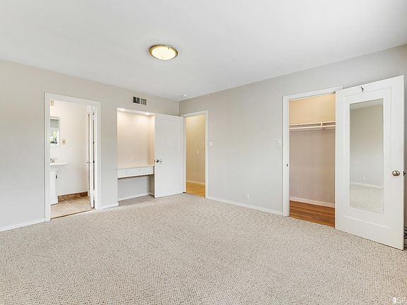 4th image of 923 7th Avenue