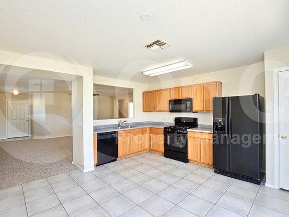 4th image of 8560 E Lakeview Ave