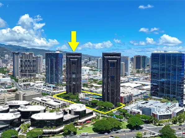 425 South St APT 2002, Honolulu, HI 96813