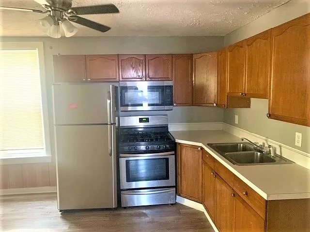 114 Huetter Ave #1 — Photo 23