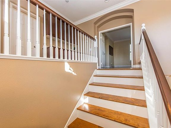 Open and Spacious floor plan