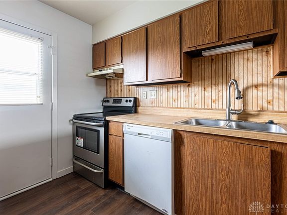 5th image of 8478 Woodgrove Ct