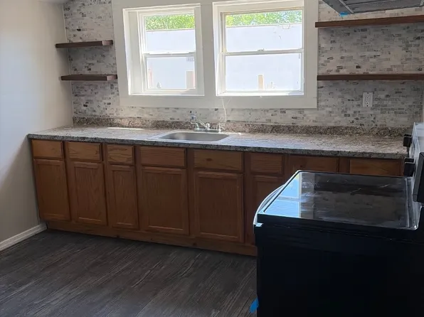 10 W Broad St, Millville, NJ 08332