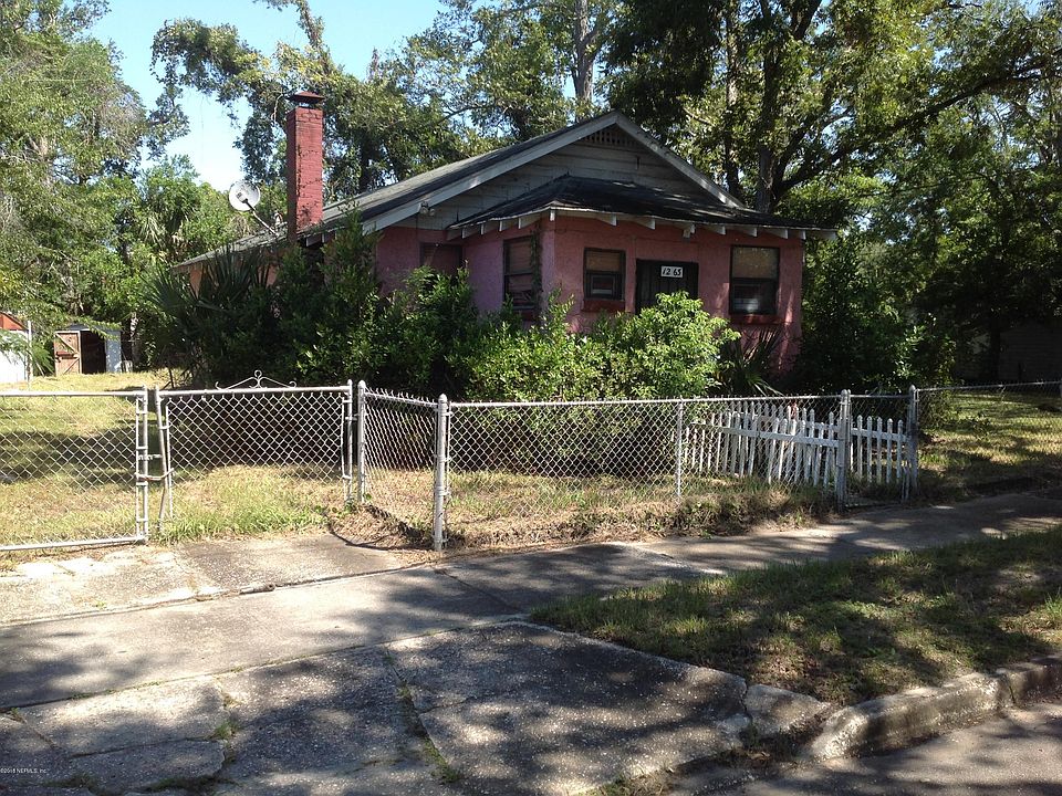 1st image of 1263 W 28th St