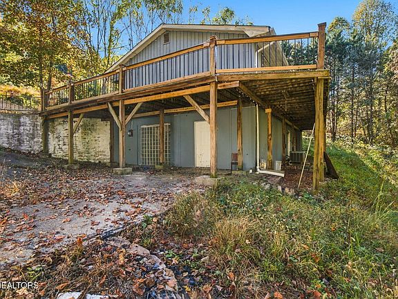 4th image of 188 Green Ln