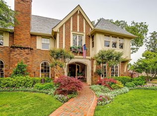 2424 Medford Ct W, Fort Worth, TX 76109