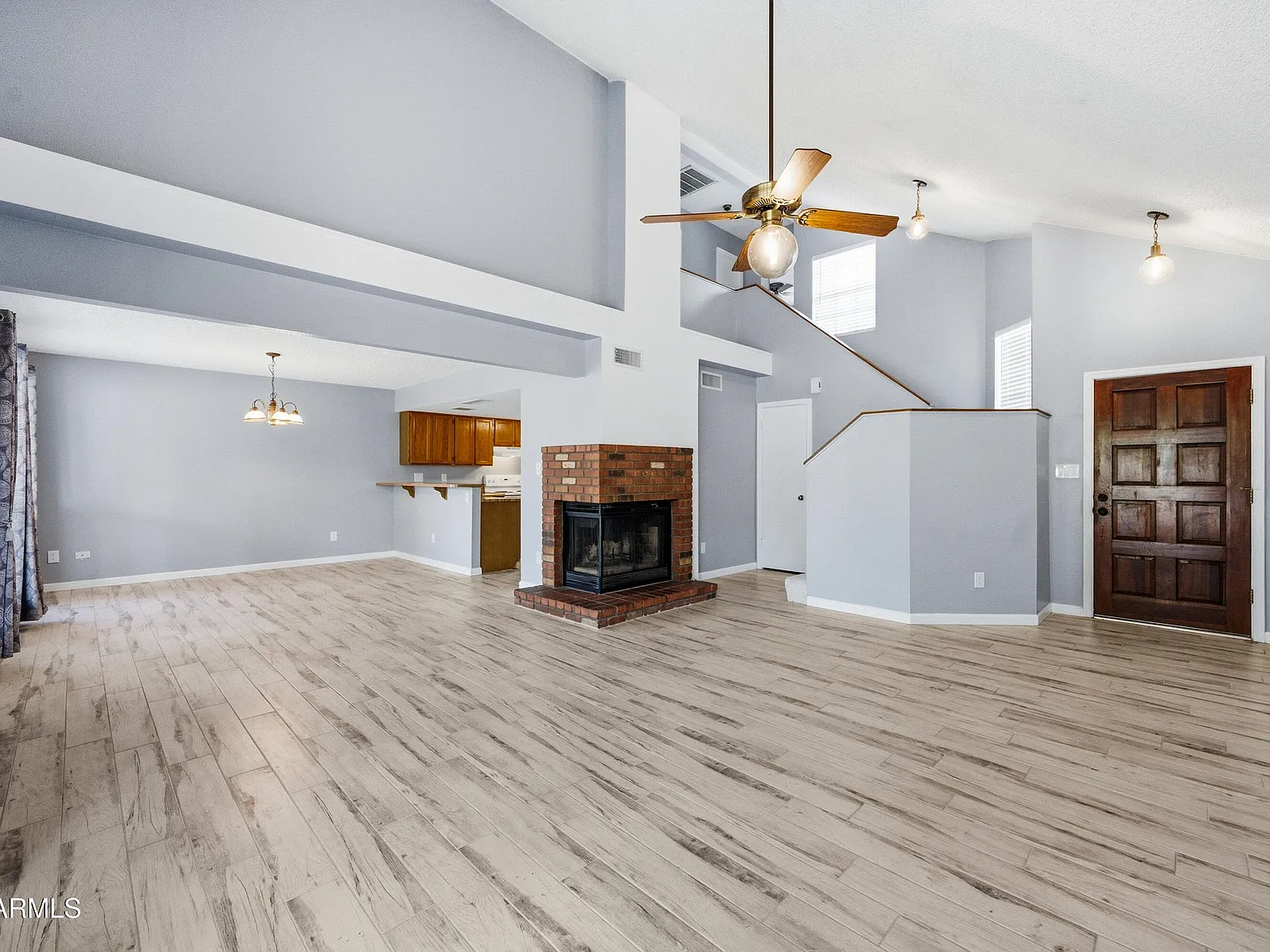 2 bed, 2.0 bath, 1356 sqft, $2,300 — Photo 3