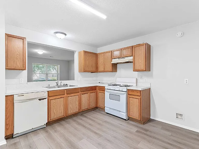 3311 Jib Ct — Photo 4