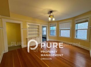 2167 SW Yamhill St APT 3, Portland, OR 97205