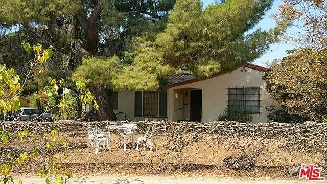2nd image of 5543 Denny Ave