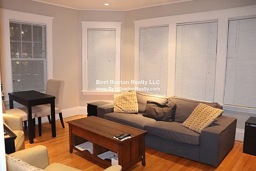 8 Chapman Pl Photo 1