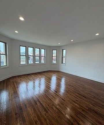 4th image of 7823 S Wood St Unit 3
