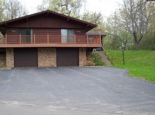 14802 Gatewood Dr, Minnetonka, MN 55345