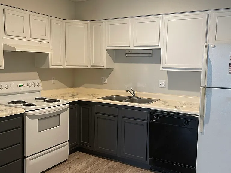 521 S Johnson St #7S — Photo 2