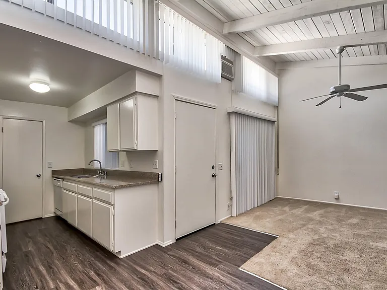 The Terrace Apartments — Photo 18