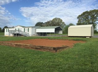 9735 Snow Hill Rd, Ooltewah, TN 37363