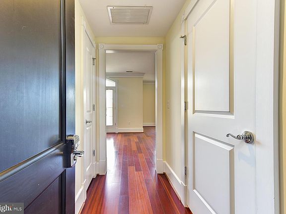 2nd image of 900 N Washington St #302E