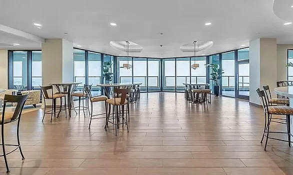 1 Beach Dr SE #801 — Photo 33